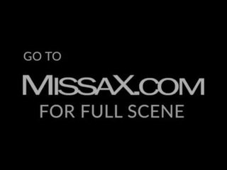 Missax.com - the wolfe nākamais durvis ep. 2 - sneak palūrēt